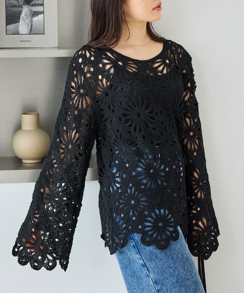 LAVEANGE（ラビアンジェ）の「クロシェニットプルオーバー（ニット/セーター・レディース・ブラック/アイボリー・F）」の2枚目の写真