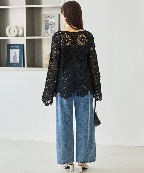 LAVEANGE（ラビアンジェ）の「クロシェニットプルオーバー（ニット/セーター・レディース・ブラック/アイボリー・F）」の13枚目の写真