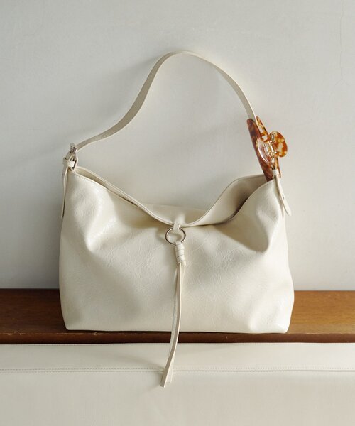 Kastane（カスタネ）の「【fiw.】ロゴチャームバンスクリップ（バレッタ/ヘアクリップ・レディース・ブラウン/ブラック・FREE）」の7枚目の写真