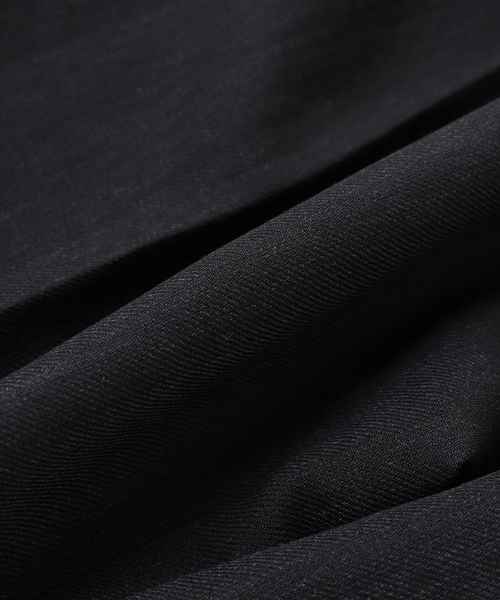 ATON（エイトン）の「ATON（エイトン）TWIST WOOL LINEN STANDARD PANTS（スラックス・メンズ・ブラック/ネイビー・2/6/4）」の7枚目の写真