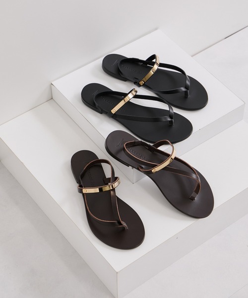 NICOLAS LAINAS（ニコラスライナス）の「【NICOLAS LAINAS(ニコラスライナス)】プレートトングサンダル（サンダル・レディース・ブラック系その他/ブラウン系その他・39/37/35）」の3枚目の写真