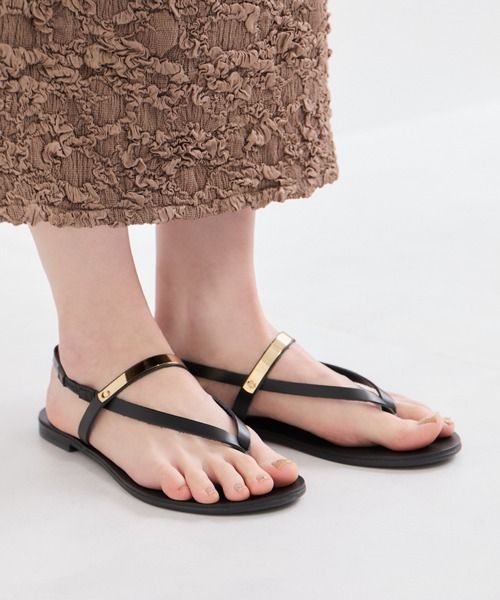 NICOLAS LAINAS（ニコラスライナス）の「【NICOLAS LAINAS(ニコラスライナス)】プレートトングサンダル（サンダル・レディース・ブラック系その他/ブラウン系その他・39/37/35）」の9枚目の写真