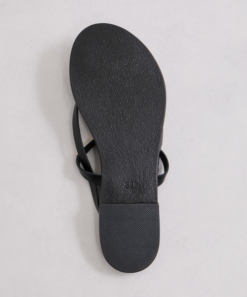 NICOLAS LAINAS（ニコラスライナス）の「【NICOLAS LAINAS(ニコラスライナス)】プレートトングサンダル（サンダル・レディース・ブラック系その他/ブラウン系その他・39/37/35）」の18枚目の写真