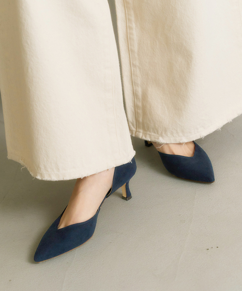 LE TALON（ルタロン）の「≪追加≫5.5cmVカットサイドオープン（パンプス・レディース・ネイビー/シルバー/ブラック×ブラック・22.5cm/22cm/24cm/23.5cm/23cm/25cm/24.5cm）」の12枚目の写真