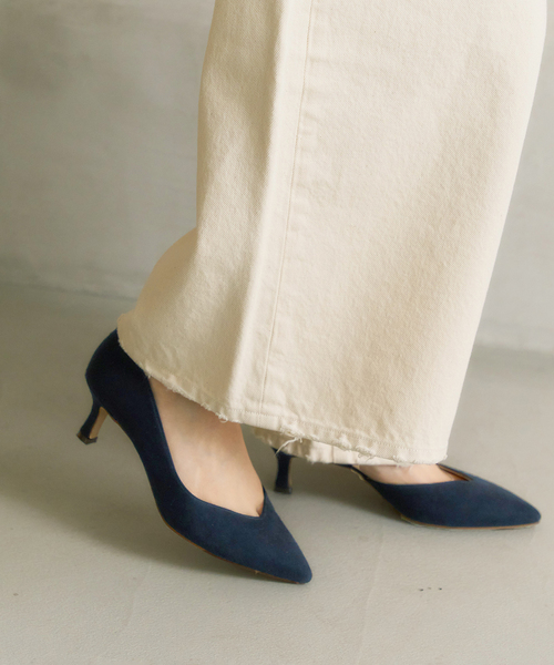 LE TALON（ルタロン）の「≪追加≫5.5cmVカットサイドオープン（パンプス・レディース・ネイビー/シルバー/ブラック×ブラック・22.5cm/22cm/24cm/23.5cm/23cm/25cm/24.5cm）」の13枚目の写真