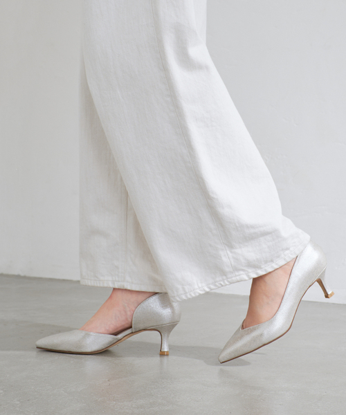 LE TALON（ルタロン）の「≪追加≫5.5cmVカットサイドオープン（パンプス・レディース・ネイビー/シルバー/ブラック×ブラック・22.5cm/22cm/24cm/23.5cm/23cm/25cm/24.5cm）」の19枚目の写真
