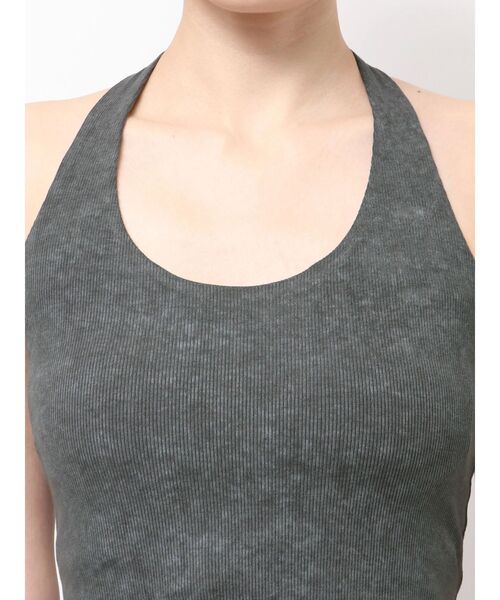 EMODA（エモダ）の「ホルターネックリブタンクトップ（タンクトップ・レディース・グレー/ブラック/ブラウン・FREE）」の11枚目の写真