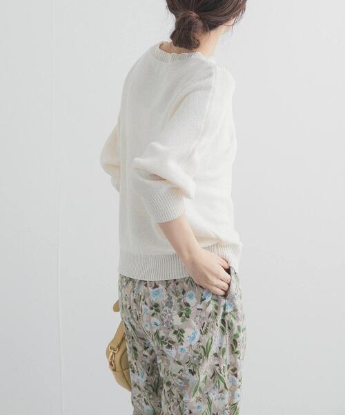 URBAN RESEARCH DOORS（アーバンリサーチドアーズ）の「リネン混スラブドルマンニット（ニット/セーター・レディース・オフホワイト/グレー系その他/ベージュ系その他・FREE）」の5枚目の写真