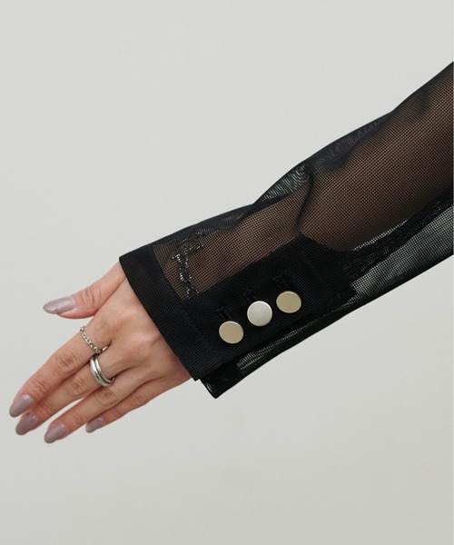 LARUTA（ラルータ）の「【LARUTA】メタル釦メッシュジャケット（テーラードジャケット・レディース・グレイッシュベージュ/カーキ/ブラック・FREE）」の6枚目の写真