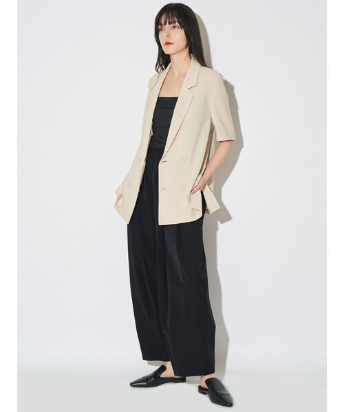 ELENDEEK（エレンディーク）の「ハーフスリーブテックジャケット【吸水速乾/UVカット/接触冷感】（テーラードジャケット・レディース・ブラック/ベージュ/ブラウン・FREE）」の11枚目の写真