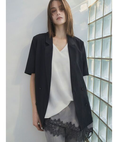 ELENDEEK（エレンディーク）の「ハーフスリーブテックジャケット【吸水速乾/UVカット/接触冷感】（テーラードジャケット・レディース・ブラック/ベージュ/ブラウン・FREE）」の15枚目の写真