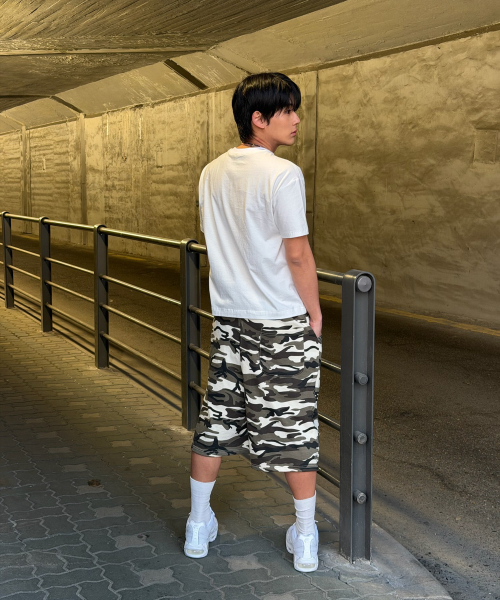 AMOU（アモウ）の「AM Star Half T-Shirts White（Tシャツ/カットソー・レディース・その他・W/2）」の4枚目の写真