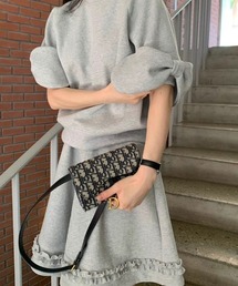 CLOTHY（クロシィ）の「【ラクなのに、ちゃんと可愛い大人のセットアップ】フリルヘムスウェットセットアップ（つなぎ/オールインワン）」