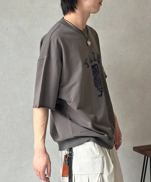 CPCM(シーピーシーエム)の「YALE半袖スウェット(Tシャツ/カットソー・メンズ・グレー/ネイビー/チャコールグレー・LARGE/MEDIUM)」の4枚目の写真