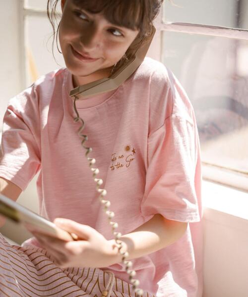 URBAN RESEARCH Sonny Label(アーバンリサーチサニーレーベル)の「TAKE ME TO THE SEA T-SHIRTS(Tシャツ/カットソー・レディース・オフホワイト/ピンク/ネイビー・FREE)」の3枚目の写真