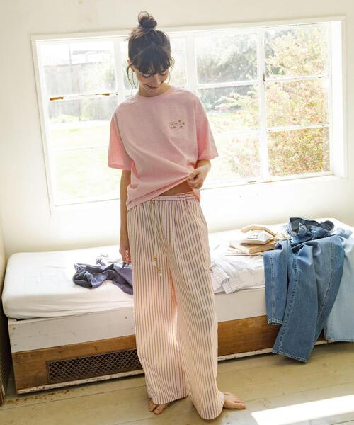 URBAN RESEARCH Sonny Label(アーバンリサーチサニーレーベル)の「TAKE ME TO THE SEA T-SHIRTS(Tシャツ/カットソー・レディース・オフホワイト/ピンク/ネイビー・FREE)」の15枚目の写真
