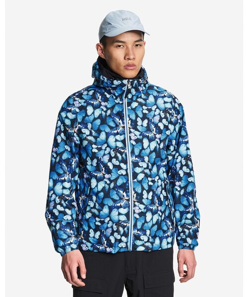 AIGLE(エーグル)の「【DEYROLLE】モルフォ蝶プリント 透湿防水 2.5レイヤー パッカブル フーデッドジャケット(マウンテンパーカー・メンズ・ブルー・L/M/XL/S)」の10枚目の写真