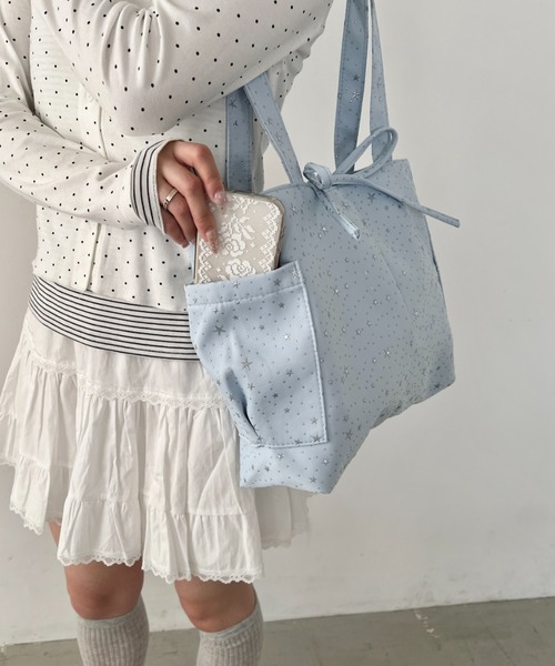 Loueme(ルエム)の「トゥインクルスタートートバッグ(トートバッグ・レディース・ブラック/イエロー/ライトブルー/オフホワイト・FREE)」の9枚目の写真