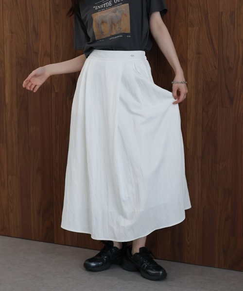 J by blue（ジェイバイブルー）の「タックフレアスカート（スカート・レディース・ネイビー/ホワイト・MEDIUM）」の3枚目の写真