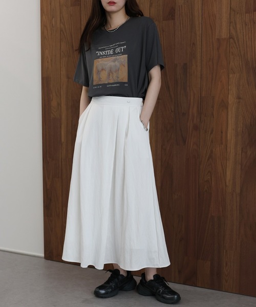 J by blue（ジェイバイブルー）の「タックフレアスカート（スカート・レディース・ネイビー/ホワイト・MEDIUM）」の8枚目の写真