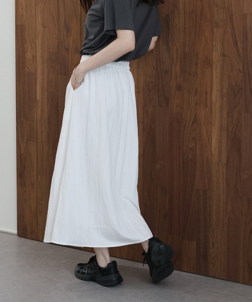 J by blue（ジェイバイブルー）の「タックフレアスカート（スカート・レディース・ネイビー/ホワイト・MEDIUM）」の9枚目の写真