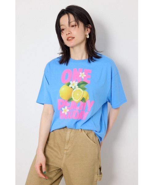 RODEO CROWNS WIDE BOWL(ロデオクラウンズワイドボウル)の「フルーツアソートTEE(Tシャツ/カットソー・レディース・ブラック/サックスブルー/オフホワイト・SMALL/MEDIUM)」の3枚目の写真