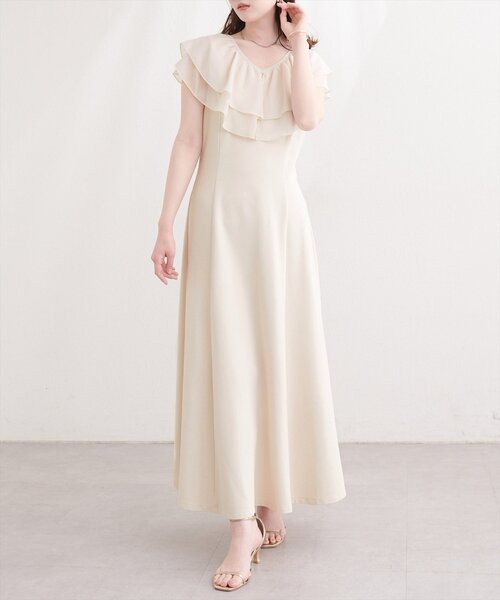 natural couture(ナチュラルクチュール)の「〈osono〉フリルカラーリップルワンピース(ワンピース・レディース・ブラック/アイボリー・LARGE/MEDIUM)」の19枚目の写真
