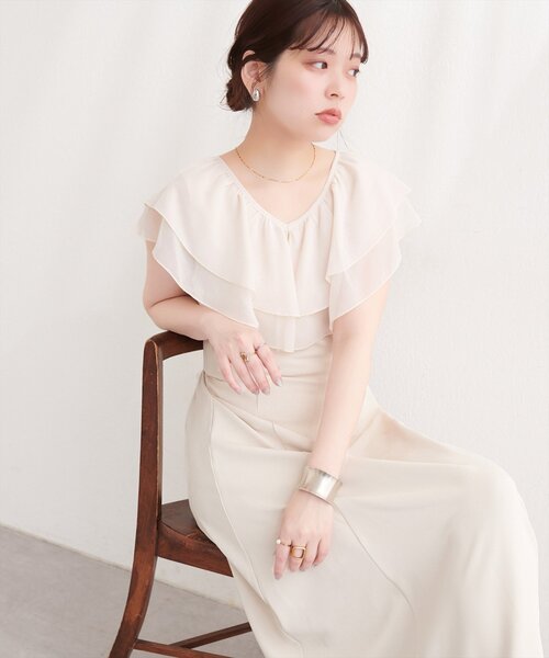 natural couture(ナチュラルクチュール)の「〈osono〉フリルカラーリップルワンピース(ワンピース・レディース・ブラック/アイボリー・LARGE/MEDIUM)」の20枚目の写真