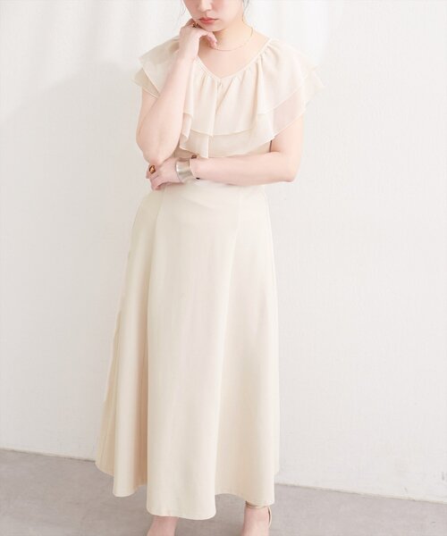 natural couture(ナチュラルクチュール)の「〈osono〉フリルカラーリップルワンピース(ワンピース・レディース・ブラック/アイボリー・LARGE/MEDIUM)」の22枚目の写真