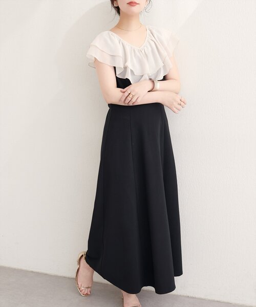 natural couture(ナチュラルクチュール)の「〈osono〉フリルカラーリップルワンピース(ワンピース・レディース・ブラック/アイボリー・LARGE/MEDIUM)」の9枚目の写真