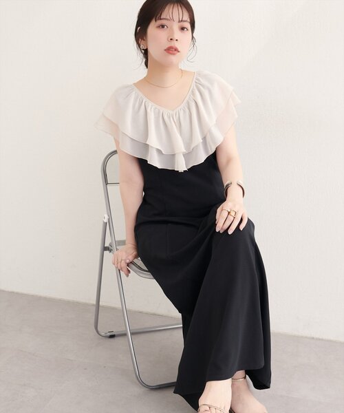 natural couture(ナチュラルクチュール)の「〈osono〉フリルカラーリップルワンピース(ワンピース・レディース・ブラック/アイボリー・LARGE/MEDIUM)」の11枚目の写真