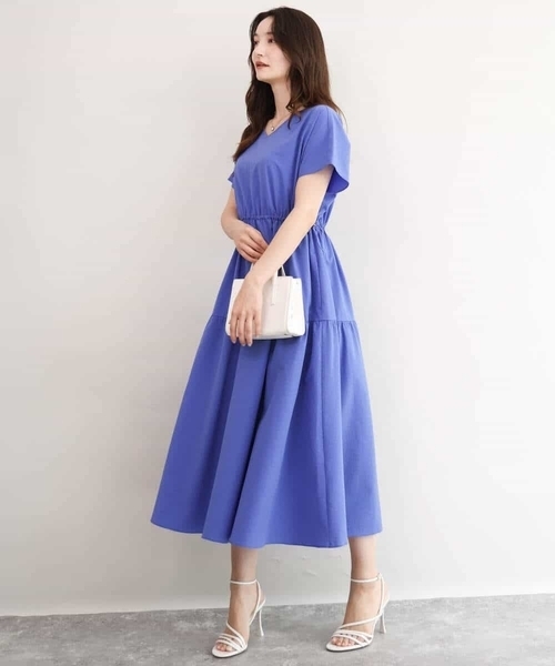 MK MICHEL KLEIN（エムケーミッシェルクラン）の「[撥水/UVカット/洗える]ドローコードデザインVネックワンピース（ワンピース・レディース・ネイビー/ブルー・38）」の8枚目の写真
