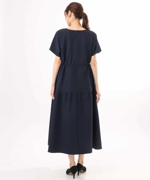 MK MICHEL KLEIN（エムケーミッシェルクラン）の「[撥水/UVカット/洗える]ドローコードデザインVネックワンピース（ワンピース・レディース・ネイビー/ブルー・38）」の13枚目の写真