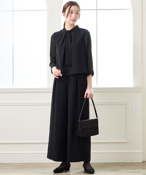 AIMER（エメ）の「【喪服・WEB限定】前開きファスナーパンツスタイル