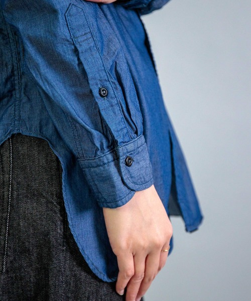 OMNIGOD（オムニゴッド）の「[OMNIGOD womens / オムニゴッド] 3.2oz デニム クラシックラウンドカラーシャツ（シャツ/ブラウス・レディース・ワンウォッシュ・0）」の8枚目の写真