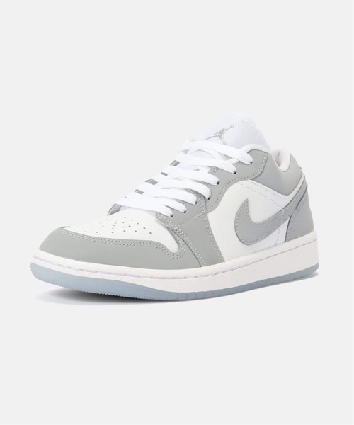 JORDAN BRAND（ジョーダンブランド）の「JORDAN BRAND WMNS AIR JORDAN 1 LOW DC0774-105（スニーカー・レディース・チャコールグレー・25cm/24.5cm/24cm/23.5cm/23cm）」の2枚目の写真
