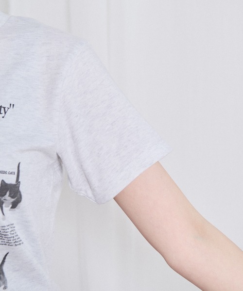 fig London(フィグロンドン)の「cat studies kids Tshirt(Tシャツ/カットソー・レディース・グレー・FREE)」の17枚目の写真