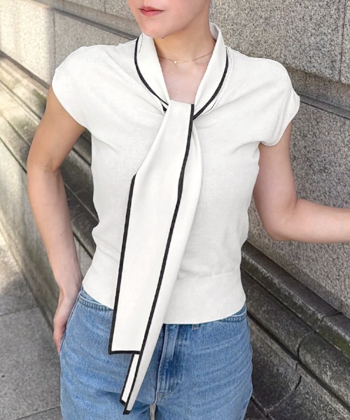 JENNE(ジェンヌ)の「リボンニットトップス(Tシャツ/カットソー・レディース・ホワイト/ブラック/レッド・SMALL/MEDIUM/LARGE)」の2枚目の写真