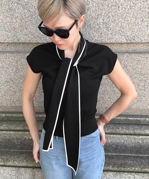 JENNE(ジェンヌ)の「リボンニットトップス(Tシャツ/カットソー・レディース・ホワイト/ブラック/レッド・SMALL/MEDIUM/LARGE)」の1枚目の写真