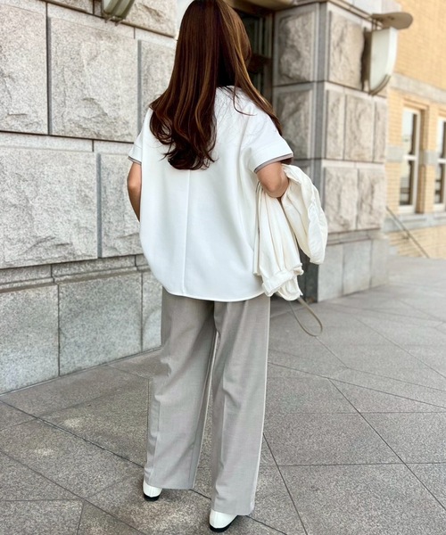 Emma Taylor（エマテイラー）の「【大人のレイヤード完成】ライトダンボールフロント2wayバイカラーダブルスリーブプルオーバー（Tシャツ/カットソー・レディース・ブラック/ネイビー/ホワイト/ベージュ・FREE）」の16枚目の写真