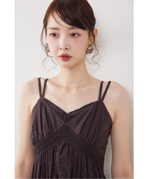 rienda(リエンダ)の「コットンレースティアードキャミワンピース 春服 夏服(ワンピース・レディース・ブラック/レッド/ダークブラウン・FREE)」の8枚目の写真