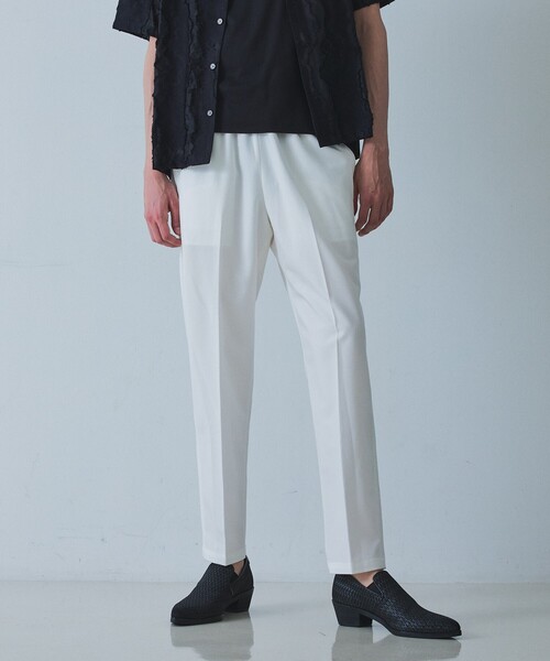 5351 POUR LES HOMMES(ゴーサンゴーイチプールオム)の「【ワンサイズ】ドローストリング スラックス パンツ(スラックス・メンズ・ホワイト/ブラック/インディゴブルー・フリー)」の2枚目の写真