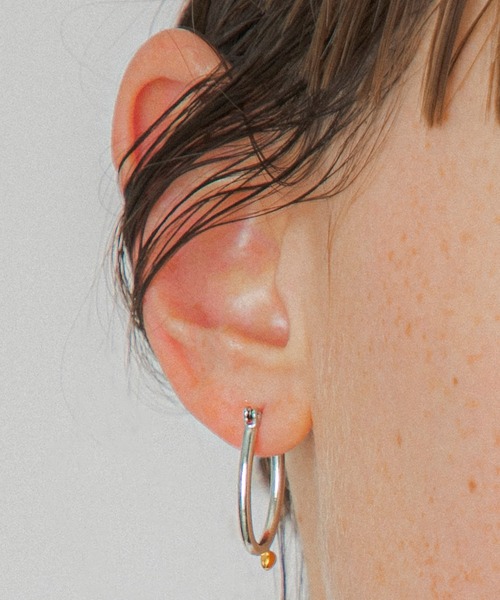 LAPUIS(ラピュイ)の「LAPUIS(ラピュイ)Petit heart pierced earrings(ピアス(両耳用)・レディース・マルチ/ゴールド・FREE)」の3枚目の写真
