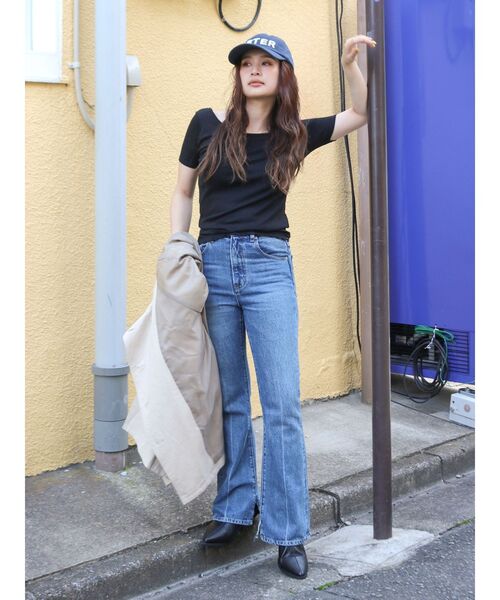 Ungrid(アングリッド)の「バックオープンデザインTee(Tシャツ/カットソー・レディース・ライトグレー/ブルー/ブラック・FREE)」の8枚目の写真