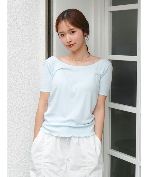 Ungrid(アングリッド)の「バックオープンデザインTee(Tシャツ/カットソー・レディース・ライトグレー/ブルー/ブラック・FREE)」の10枚目の写真