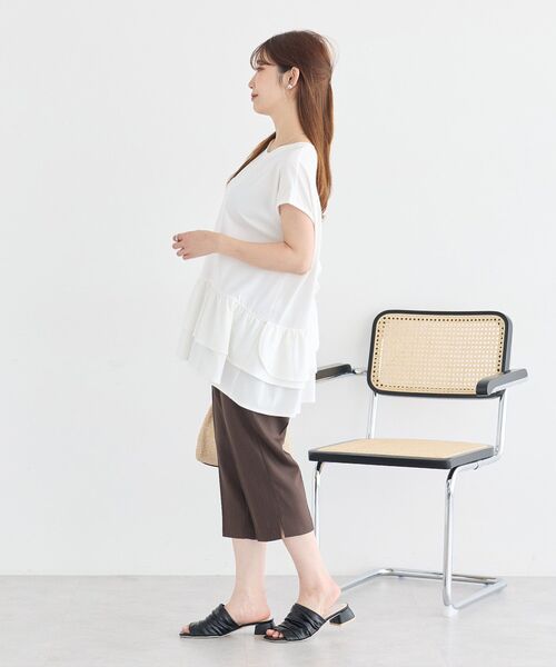 earth music&ecology(アースミュージックアンドエコロジー)の「ラッフルヘムプルオーバー(Tシャツ/カットソー・レディース・ブラック/ブラウン/オフホワイト・FREE)」の8枚目の写真
