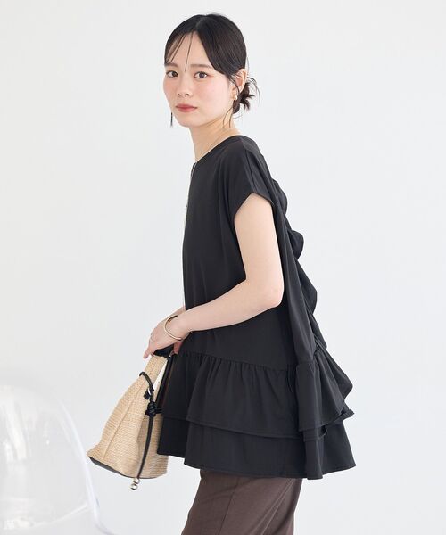 earth music&ecology(アースミュージックアンドエコロジー)の「ラッフルヘムプルオーバー(Tシャツ/カットソー・レディース・ブラック/ブラウン/オフホワイト・FREE)」の11枚目の写真