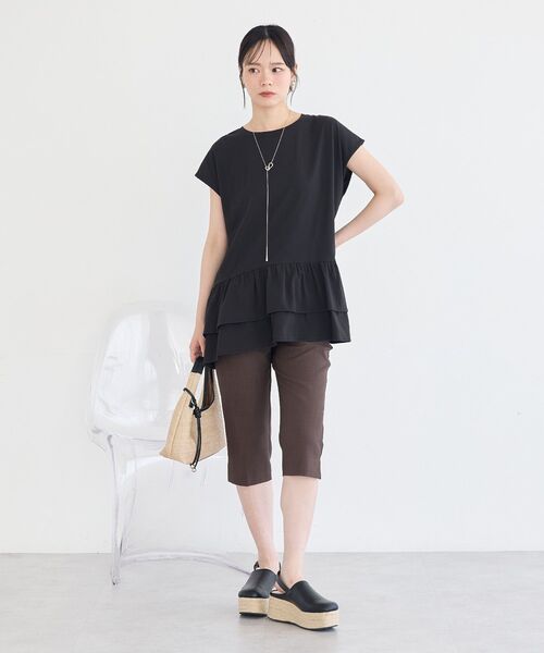 earth music&ecology(アースミュージックアンドエコロジー)の「ラッフルヘムプルオーバー(Tシャツ/カットソー・レディース・ブラック/ブラウン/オフホワイト・FREE)」の13枚目の写真