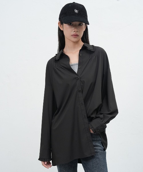 GENERAL IDEA(ジェネラルアイデア)の「GENERAL IDEA/ジェネラルアイディア FRILL COLLAR LOOSE FIT SHIRT フリル襟オーバーサイズシャツ レディース 秋 秋服 2026年秋冬(シャツ/ブラウス・レディース・ホワイト/スカイブルー/ブラック・S/M/L)」の9枚目の写真