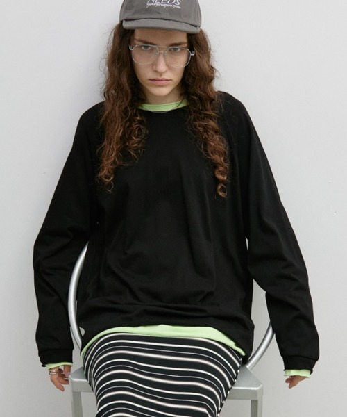 Auntie Rosa Holiday(アンティローザホリデー)の「オーバーサイズベーシックロンT(Tシャツ/カットソー・レディース・グレー/オフホワイト/ブラック/グリーン/ブラウン・FREE)」の3枚目の写真